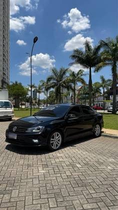 VOLKSWAGEN JETTA 2.0 COMFORTLINE FLEX 4P MANUAL